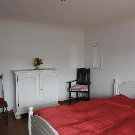 Apartment Fernblick über Den Dächern Von Neroth
